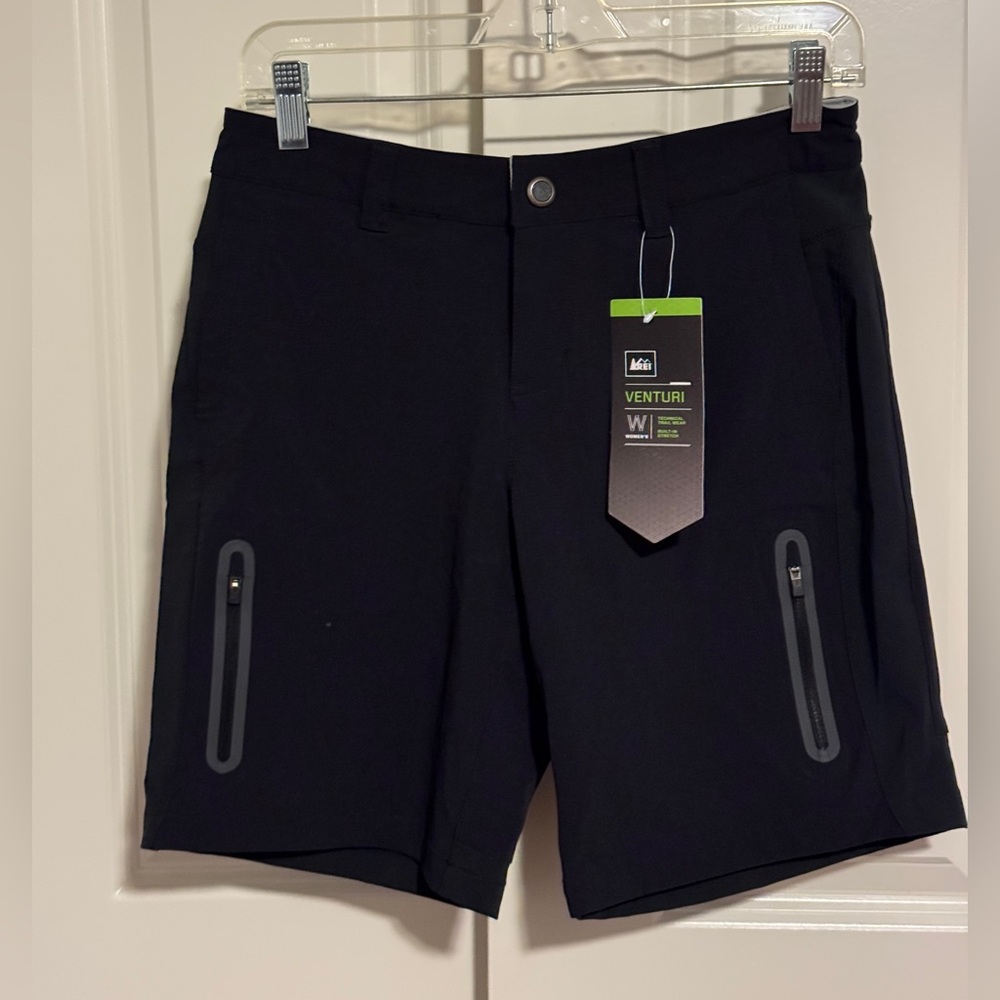 REI Hiking Venturi Shorts Womens Size 2 Stretch Quick Dry Black Zip Pocket NEW